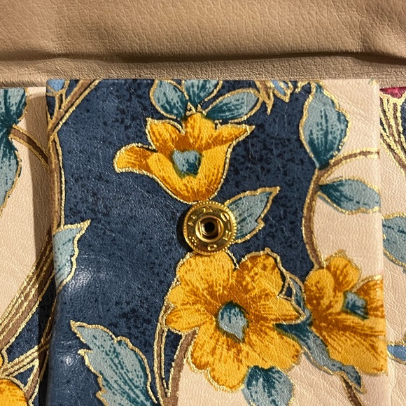 Floral coin wallet - Picture 3 of 3